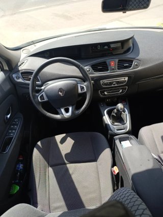 Renault Scenic 2011