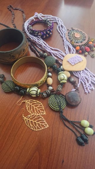 Lote Collares, Pulseras y Pendientes