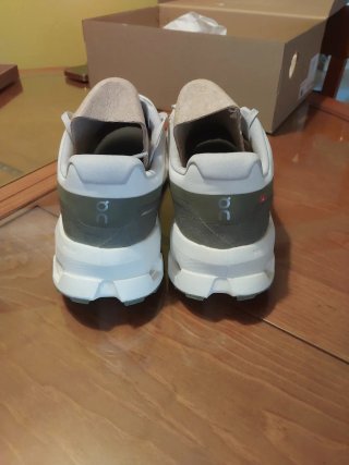 Zapatillas On Running CloudVista 2 Ivory / Olive