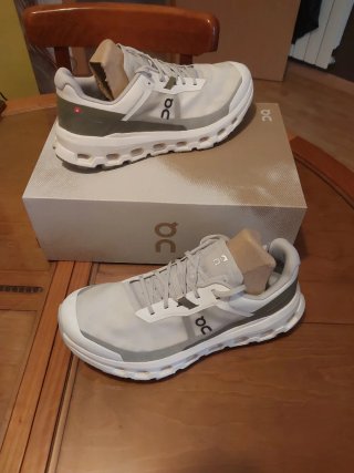 Zapatillas On Running CloudVista 2 Ivory / Olive