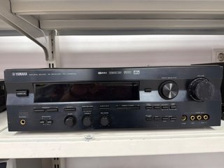 Amplificador HiFi Yamaha RX V596rds