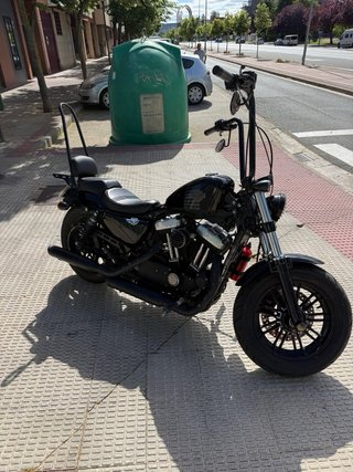 Harley-Davidson Forty-Eight Negra