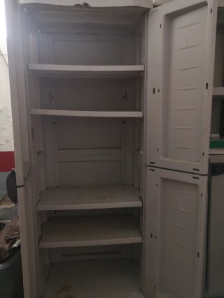 Mueble de plástico para garaje