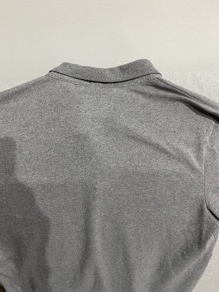 Polo Hollister gris talla S