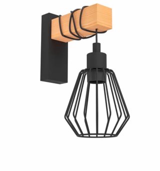 Lámparas de metal negro y madera.