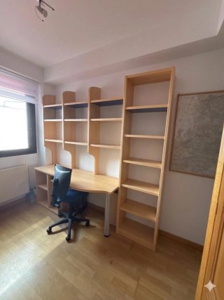 Piso en Venta C/Trespaderne 09001