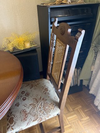 Mesa y 4 Sillas de Comedor Madera