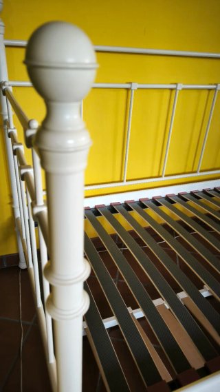 Cama Diván Metálica Blanca