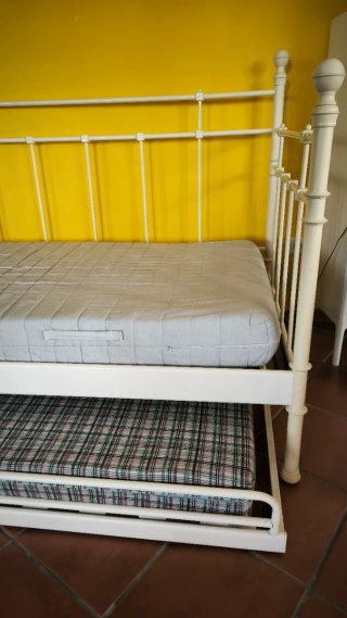 Cama Diván Metálica Blanca