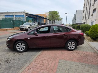 Opel Astra 1.4 GLP Elegance etiqueta ECO 140 cv