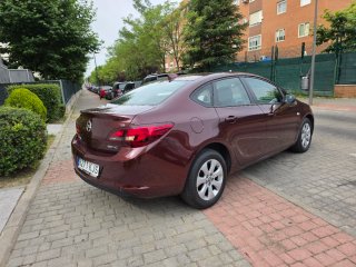 Opel Astra 1.4 GLP Elegance etiqueta ECO 140 cv