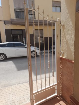 Cancelas blancas de forja