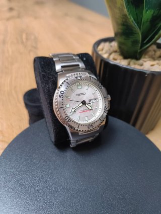 Seiko "White Knight" - Ref. 7S26-01X0 (SKXA47)