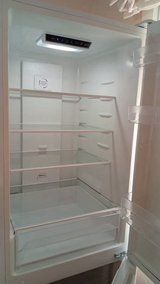 Nevera Svan para piezas (fuga de gas) CHIPIONA