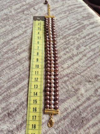 Pulsera de perlas dorada y rosa