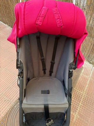 Bugaboo Silla de Paseo Fucsia