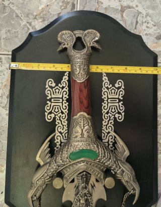 Espada decorativa de fantasía