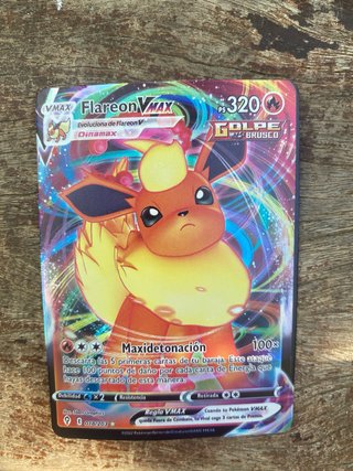 Carta Pokémon Tornadus VMAX 125/198