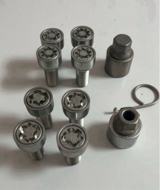 TORNILLOS ANTIRROBO VW GOLF MK7 Audi VW T4T5 T6 T7