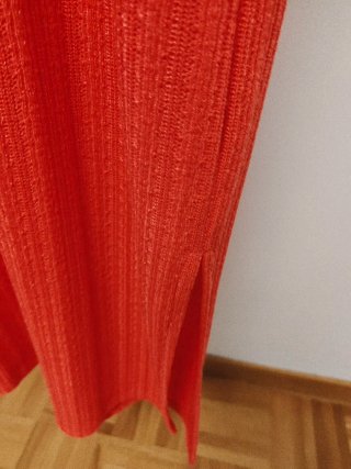 Vestido canalé midi rojo-coral Talla M