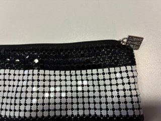 Bolso Yotuel Rayas Blanco y Negro