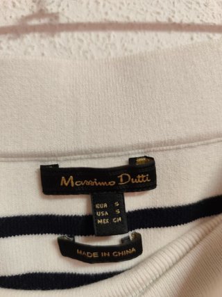 Falda de chica talla S de Massimo Dutti.