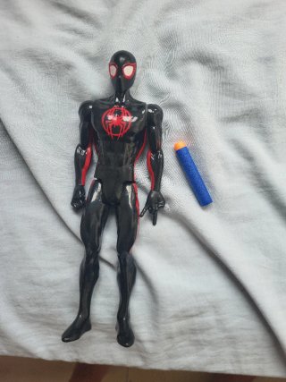 Muñecos Marvel, Goku, Spiderman y más