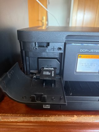 Impresora Brother DCP-J572DW Multifunción