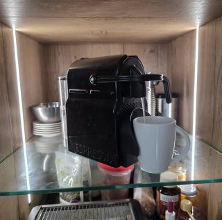 Cafetera Nespresso De'Longhi Inissia EN80.B