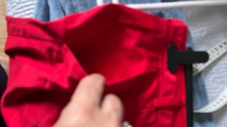 Falda roja con cinturón