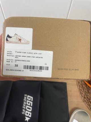 Golden Goose Superstar Sneakers Doradas y Blancas