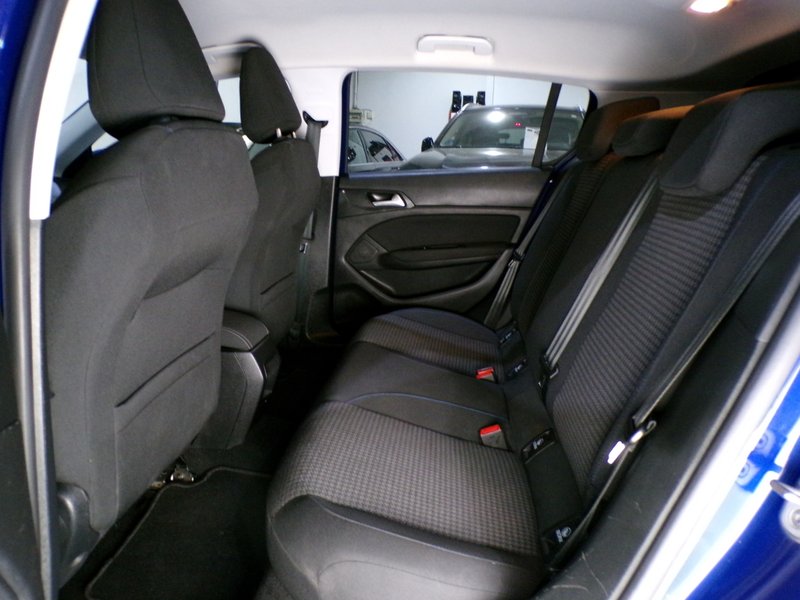 Peugeot 308 2019, foto 25