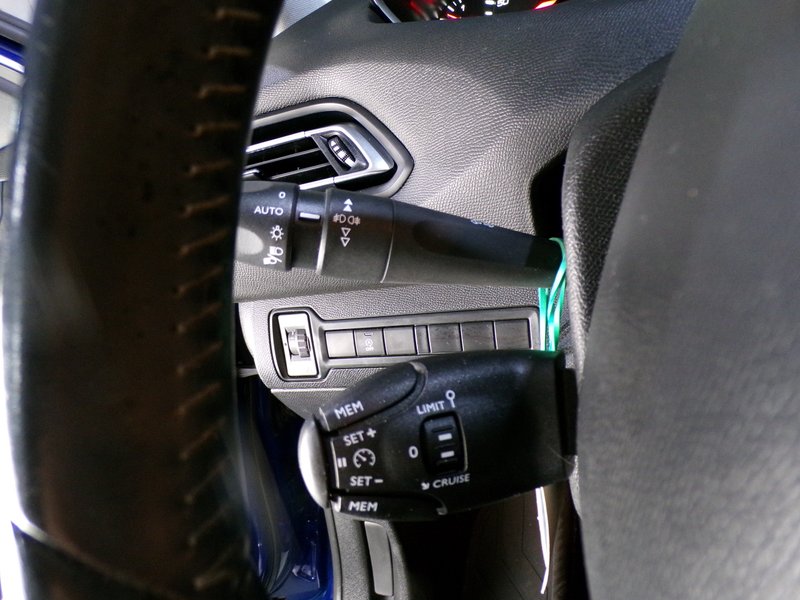 Peugeot 308 2019, foto 32