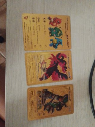 Cartas Pokémon Doradas (No Metálicas)