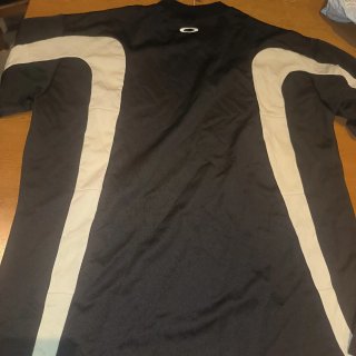 Camiseta Oakley Talla XL Negra y Beige