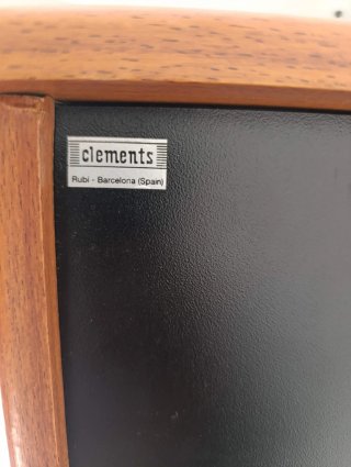 Estantería madera y plástico