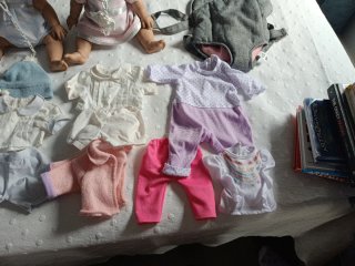 Muñecos bebés gemelos con ropa y mochila porta beb