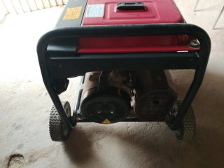 Generador Em4000 AVR