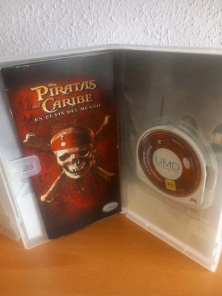 2 Juegos PSP: Medal of Honor y Piratas del Caribe
