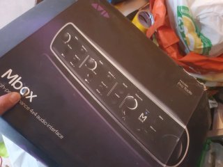 Interfaz de Audio Avid Mbox 4x4