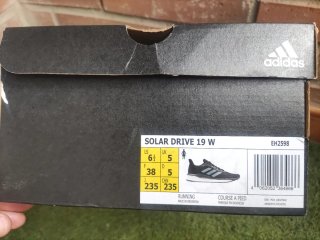 Zapatillas Adidas Negras y Grises