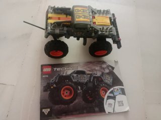 Auto LEGO Technic Monster Jam