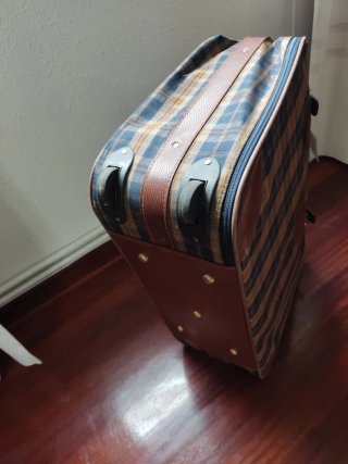 Maleta Vintage Cuadros Marrón y Azul