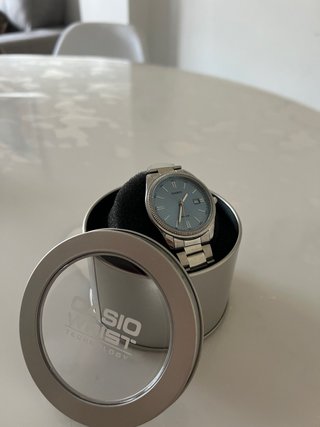 Reloj Casio Azul y Plateado