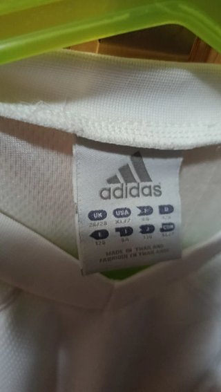 2 Camisetas Real Madrid Baloncesto Adidas. T8 y 10