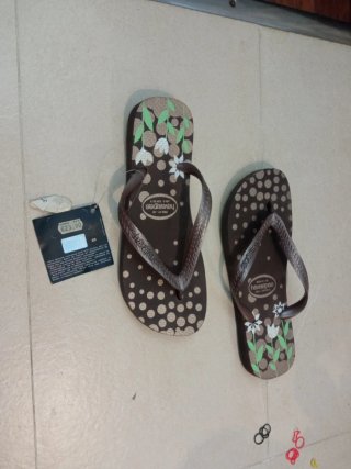 Chanclas Havaianas Marrón Flores Talla 41-42