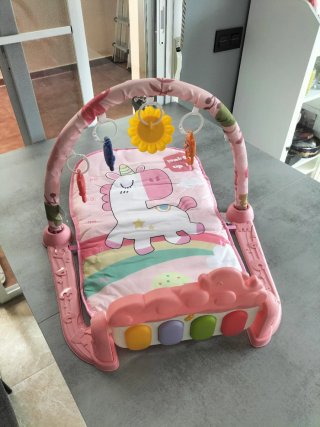 Alfombra de piano para bebé unicornio