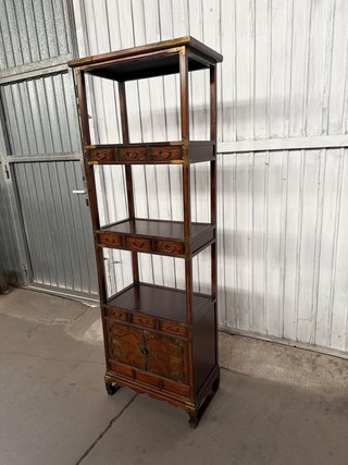 estanteria oriental restaurada