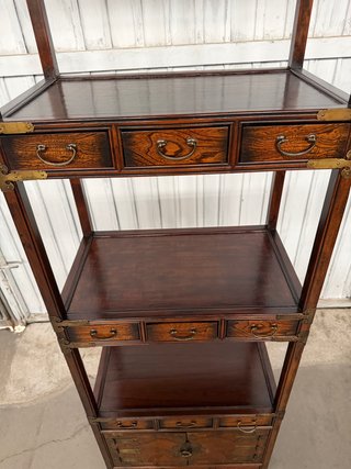 estanteria oriental restaurada