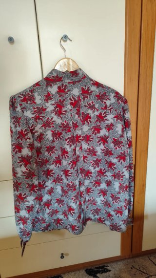 Blusa manga larga estampada T.54